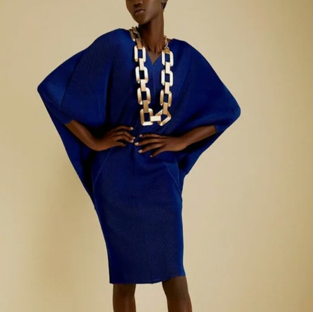 Kate Hewko Batwing Sleeve Glam Dress (O/S)